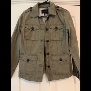 Khaki color long sleeve jacket